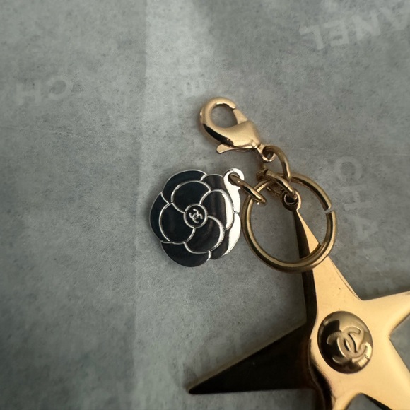 Chanel charm - Picture 2 of 3